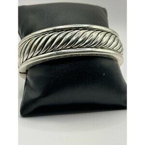 Vintage Silver Tone Hinged Cuff Bracelet With Twisted Rope Design